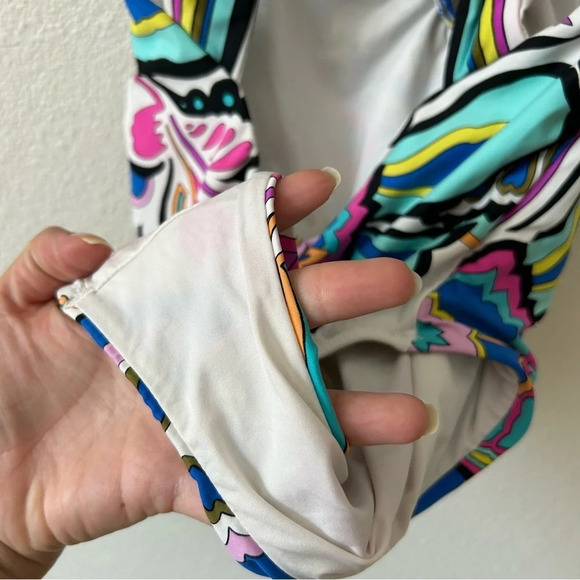 Trina Turk $162 Sz 6 Mandalay Floral Plunge One Piece Swimsuit Guc. - Picture 12 of 16
